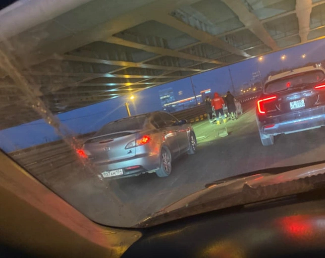 Авария частично заблокировала движение | Источник: Олеся Дорошкевич / 2GIS