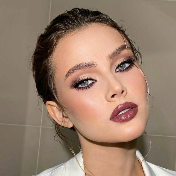 макияж на новый год 2026, новогодний макияж 2026, новогодний макияж, макияж на новый год, легкий макияж на новый год, какой макияж на новый год, новогодняя косметика | Источник: Pinterest