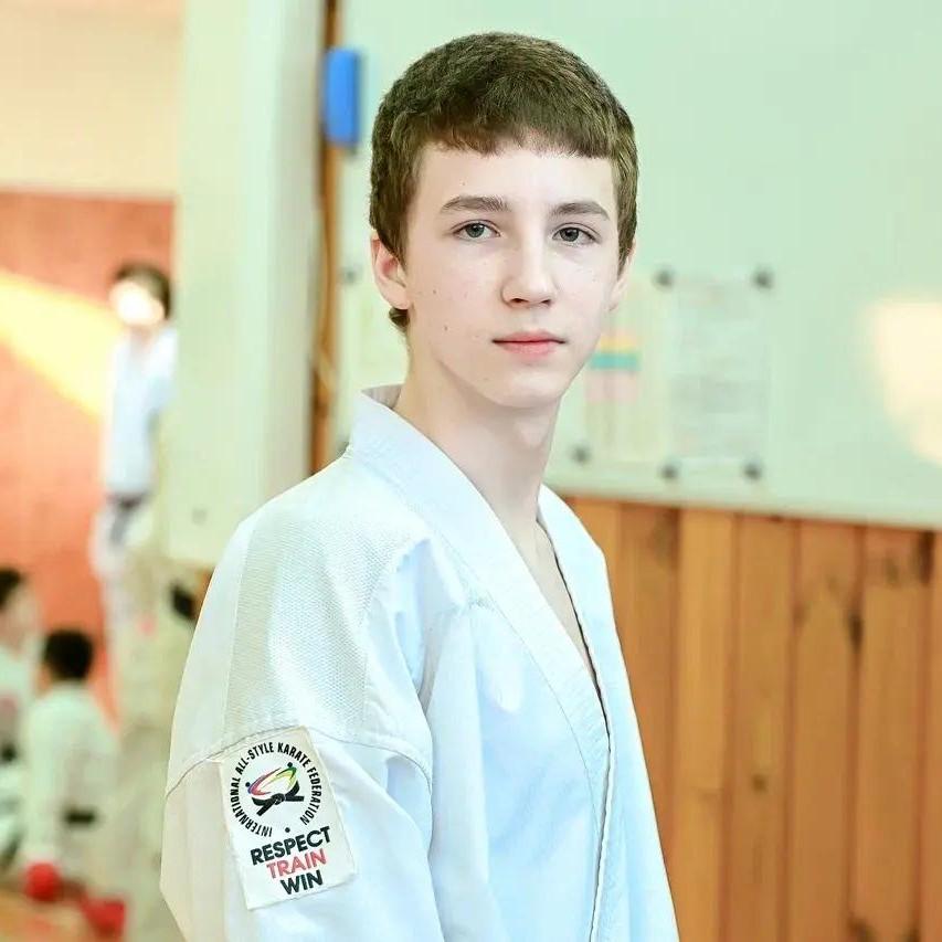 <p>Никита Корнов</p>