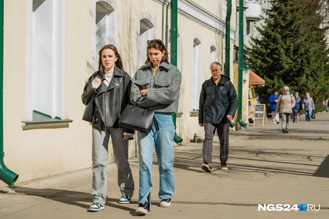 Одежда и обувь заметно облегчилась  | Источник: Елена Васильева / NGS24.RU