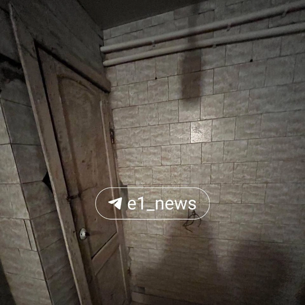 Двери в уборные больше походят на портал в ад | Источник: читательница E1.RU
