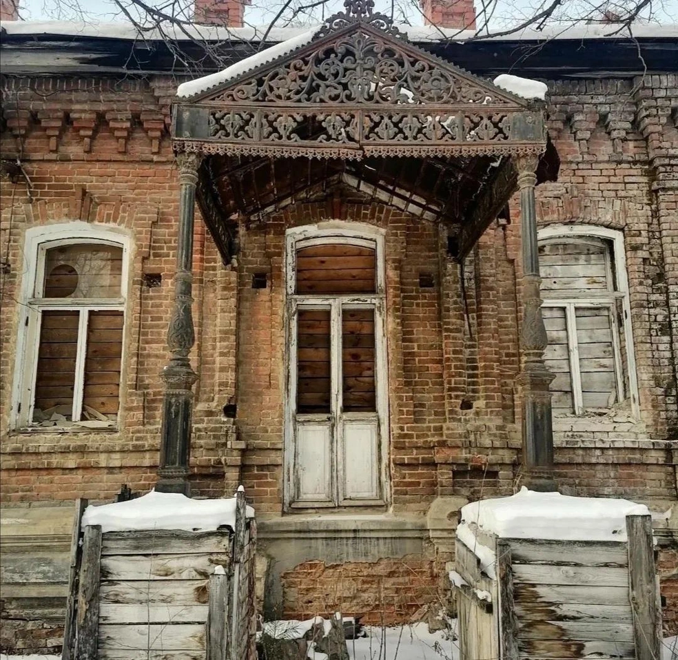 Время не пощадило даже чугун | Источник: Яндекс.Карты