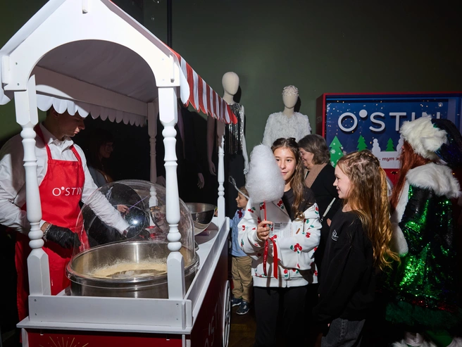 Корнер O'STIN | Источник: Глеб Кордовский