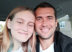 Дочь Александра Кержакова, два года лечившаяся от зависимости, сбежала из рехаба