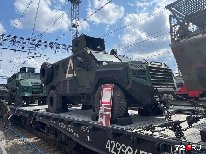 Бронированный автомобиль Roshel Senator. Его захватили в Харьковской области | Источник: Радик Енчу / 72.RU