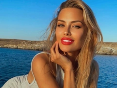 Боня случайно показала лицо в сторис — и это совсем другой человек!