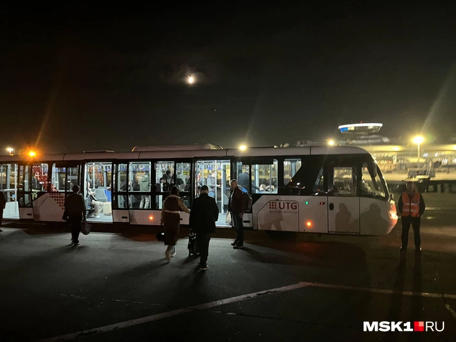 Пассажирам рейса Москва — Санкт-Петербург среди ночи пришлось возвращаться в аэропорт | Источник: читательница MSK1.RU