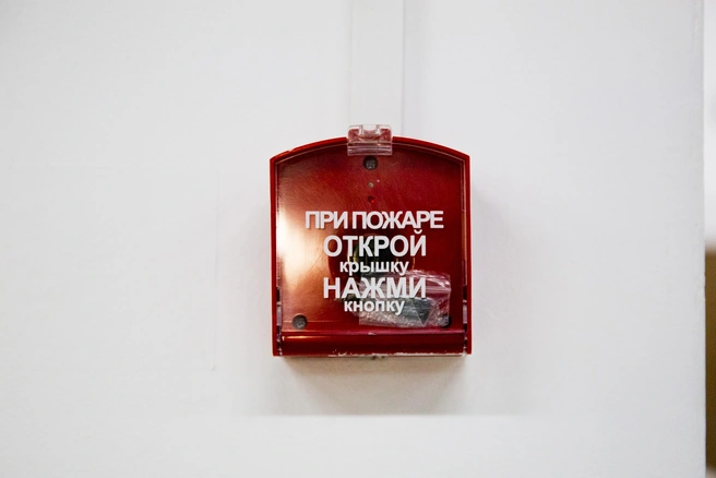 В Петербурге школу затопило во время ОГЭ по информатике | Источник: Александра Мамонтова / 76.RU
