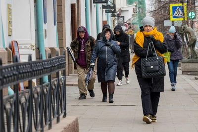 В Красноярске усилится ветер, но сохранится теплая погода
