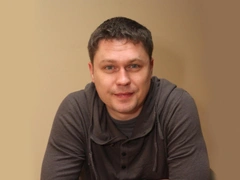 10 лет простоя, реклама средства от импотенции, разбитое Леной Поповой сердце. Денис Рожков до «Глухаря»