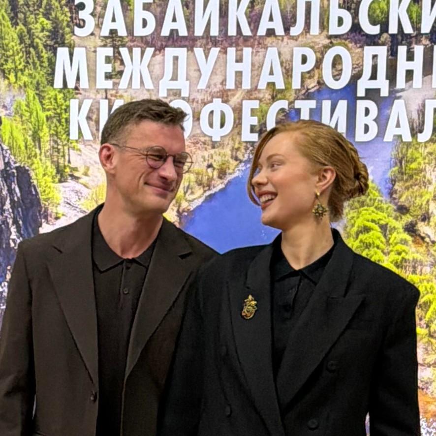 Дочь Александра Михайлова о начале романа с Петром Рыковым, 20-летней разнице в возрасте, причине развода и будущей свадьбе