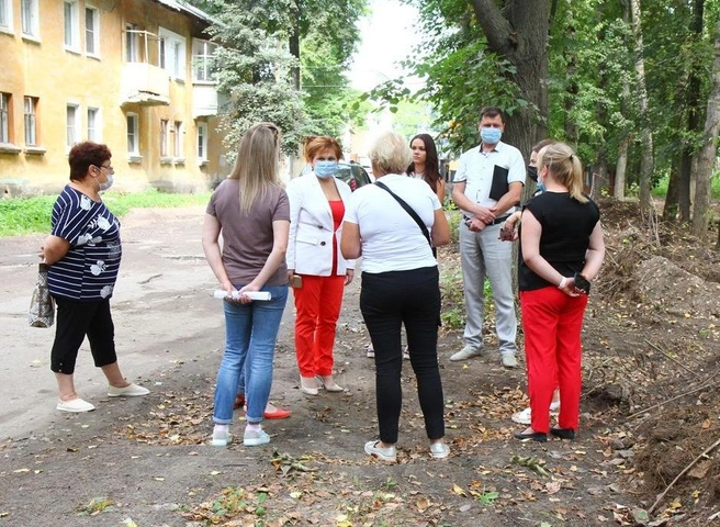 В поселке Строитель начали обустраивать новый сквер | ya62.ru