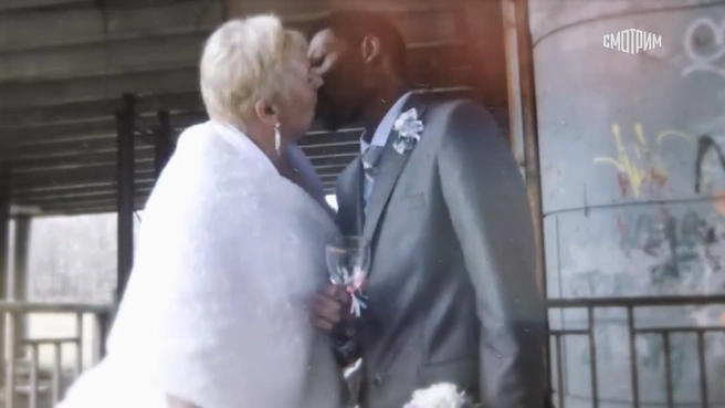 После свадьбы в Нигерии пара отпраздновала по всем канонам в России | Источник: кадр из шоу «Малахов» (16+), «Россия 1», 2025 год