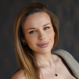 <p>Ника Болзан </p>