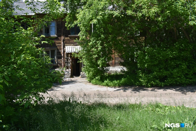 Бараки Академгородка постепенно исчезают&nbsp;— на их месте вырастут современные ЖК | Источник: Рихарда Лем / NGS.RU