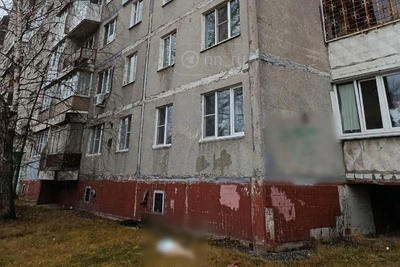 Женщина разбилась насмерть, выпав с 8 этажа на Мещере