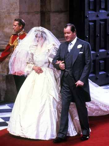 Леди Диана Спенсер в день своей свадьбы, 1991
