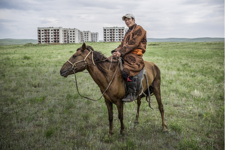 Сторож Мардая: что осталось от засекреченного монгольского поселка, где добывали уран
