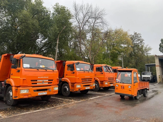 Без бесперебойной работы автопарка выпуск магистральных локомотивов был бы невозможен | Источник: Максим Максименко