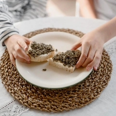 Консерванты в составе и срок хранения: на что обращать внимание при выборе икры для ребенка