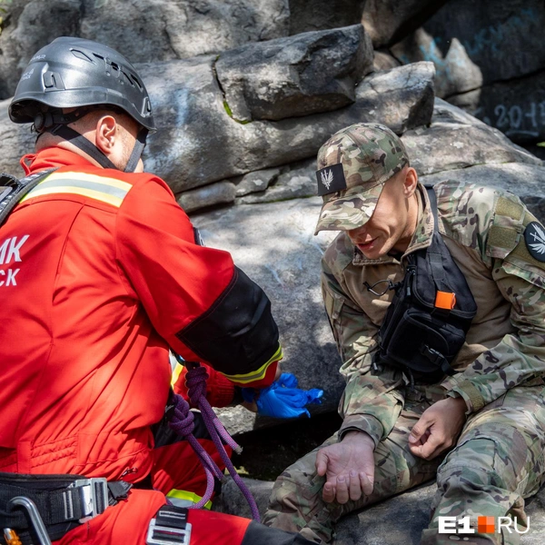 На месте пострадавшим оказывается медицинская помощь | Источник: Владислав Лоншаков / E1.RU
