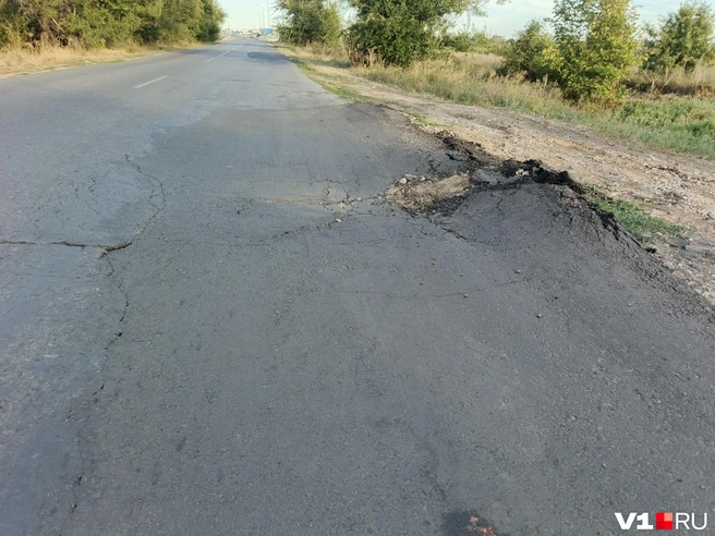 Наиболее опасные ямы залатали в рамках ямочного ремонта | Источник: читатели V1.RU