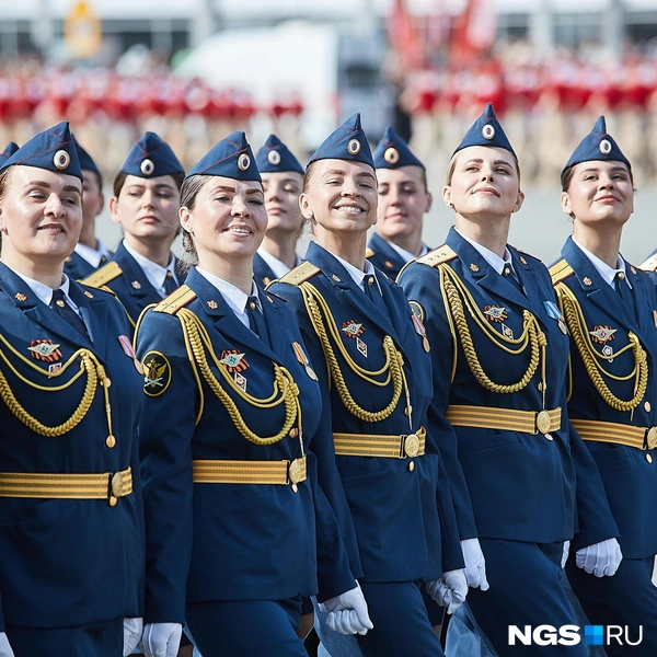 Всего было 27 парадных расчетов | Источник: Александр Ощепков / NGS.RU