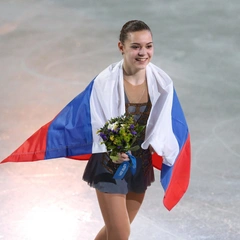 Виртуозно скрывала беременность: олимпийская чемпионка Аделина Сотникова впервые стала мамой