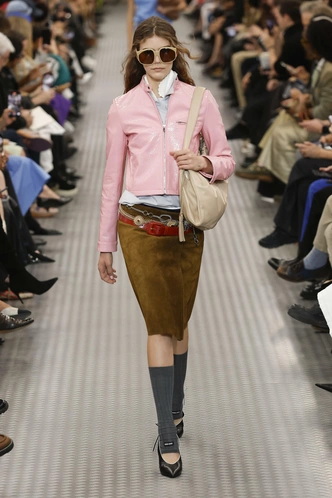 Miu Miu ss25 | Источник: Ik Aldama