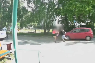 Полицейский стрелял в напавшего с ножом на девушку новосибирца