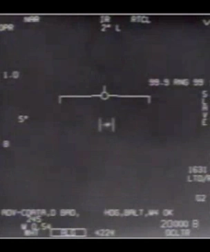 Пентагон официально опубликовал видео НЛО, снятое военными
