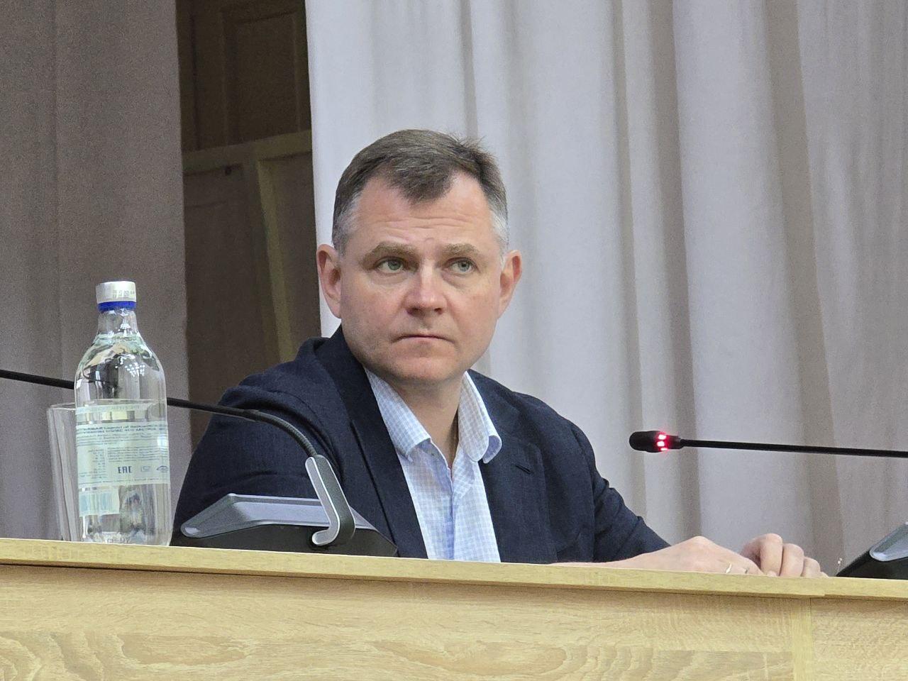 Повреждены девять домов и автомобиль: Слюсарь — о последствиях ночной атаки БПЛА