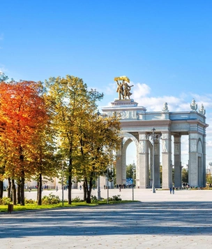 5 лучших мест для осенних фотосессий на ВДНХ