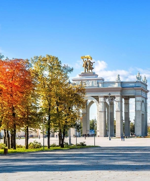 5 лучших мест для осенних фотосессий на ВДНХ