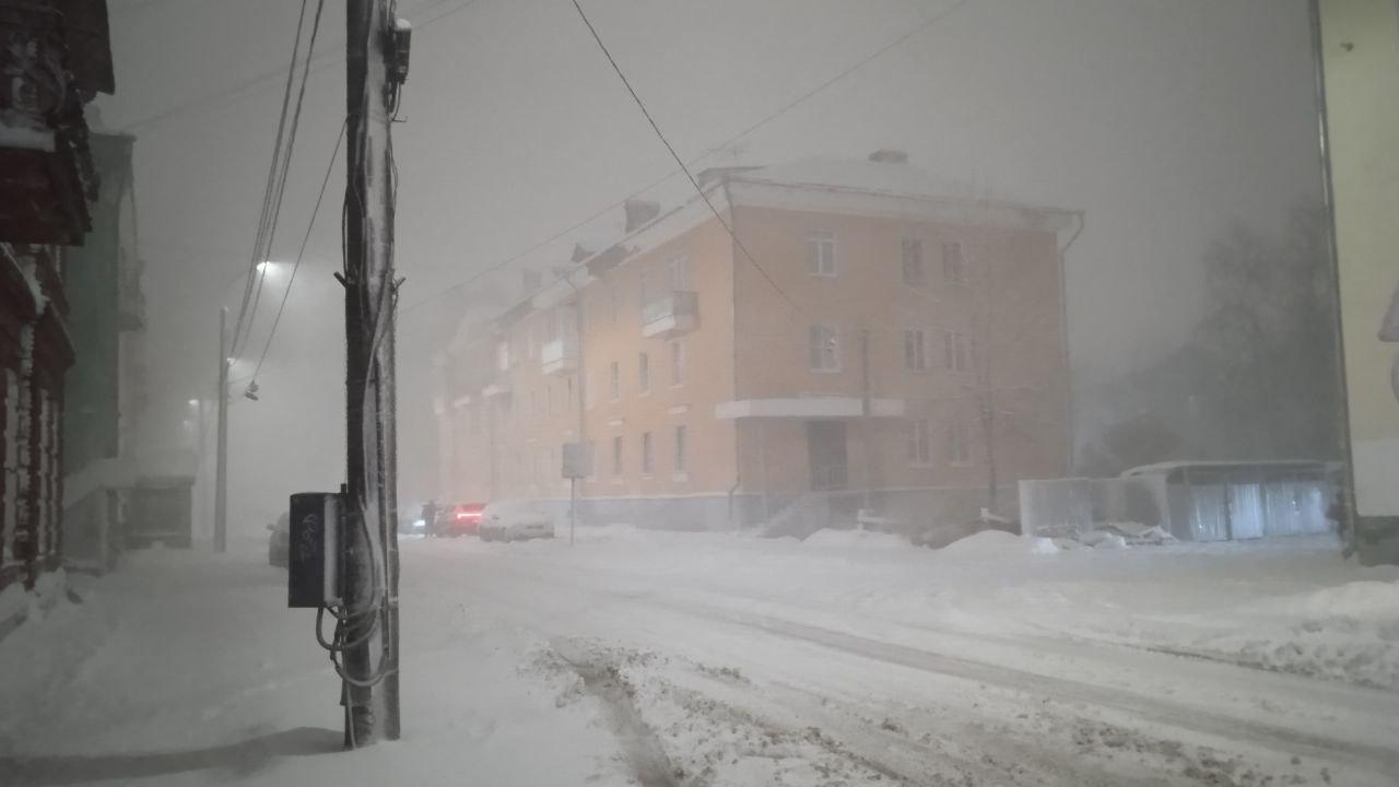 В Архангельскую область пришел шторм: какая погода будет в регионе