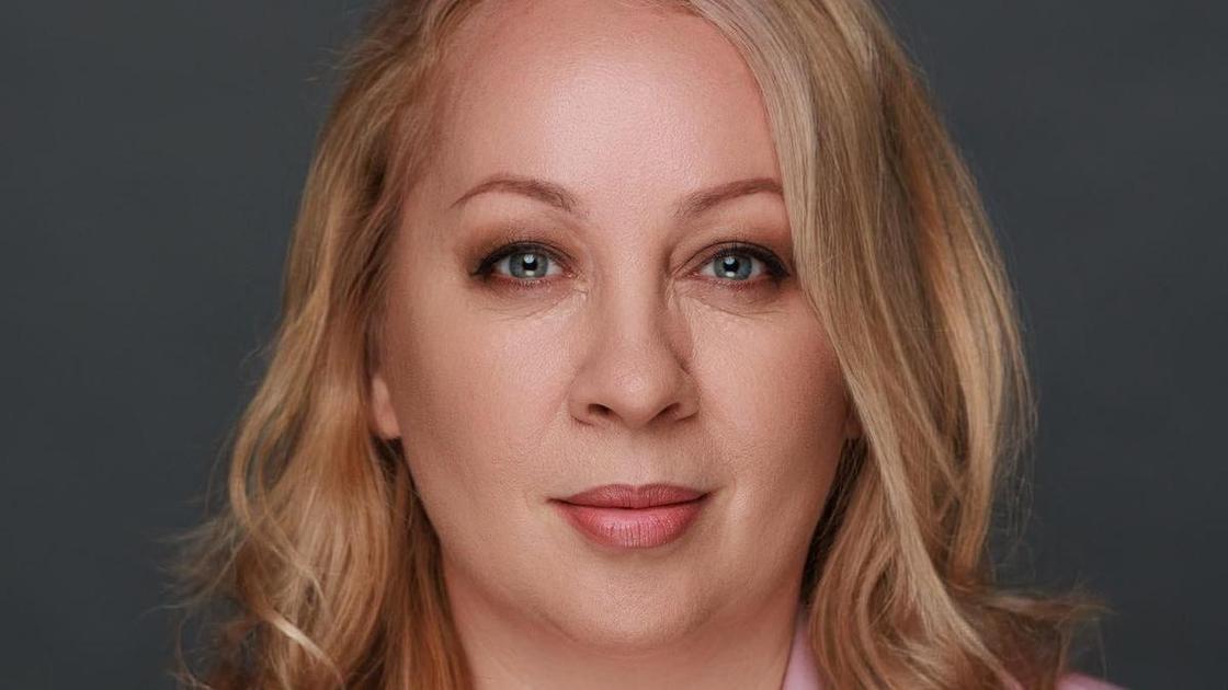 Звезда сериала &laquo;СашаТаня&raquo; погибла в ДТП с 15-летней дочерью