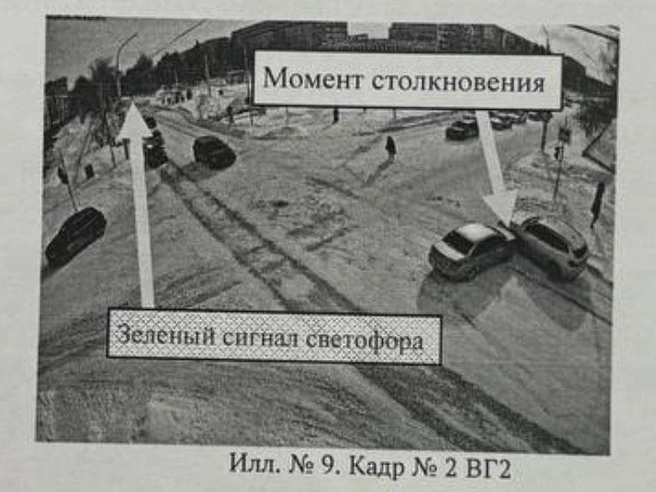 Учебная Lada, выполнявшая разворот, оставалась незаметной для водителя кроссовера | Источник: читатель E1.RU