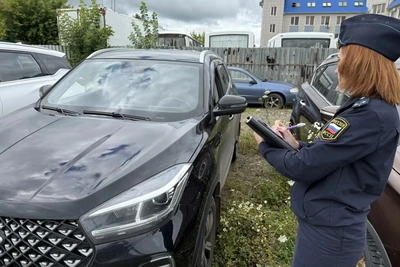 Орловские приставы и ГИБДД арестовали три авто за долги
