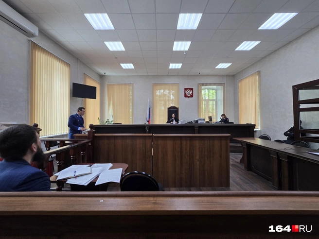 Прокурор Дмитрий Устинов вкратце охарактеризовал дело | Источник: Семен Коротов-Майбах / 164.RU