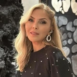 <p>Арзу Сабанджи</p>
