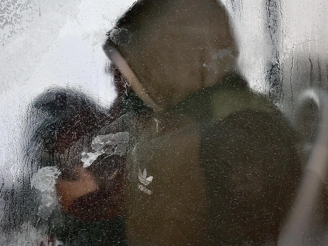 Даже в салонах автобусов чувствуется холод | Источник: Наталья Лапцевич