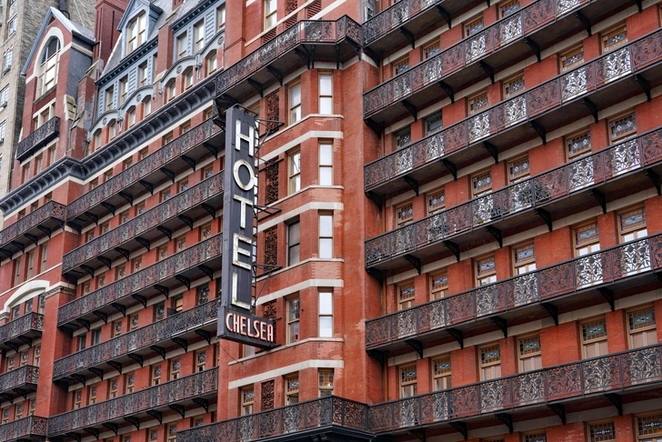 Hotel Chelsea: история и жильцы самого одиозного отеля Нью-Йорка | Источник: Shutterstock/Fotodom.ru