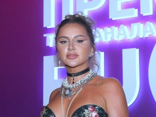 Признавалась Чумакову в любви, пела с ним в дуэте, чуть не осталась без платья: Asti зажгла на вечеринке в свою честь