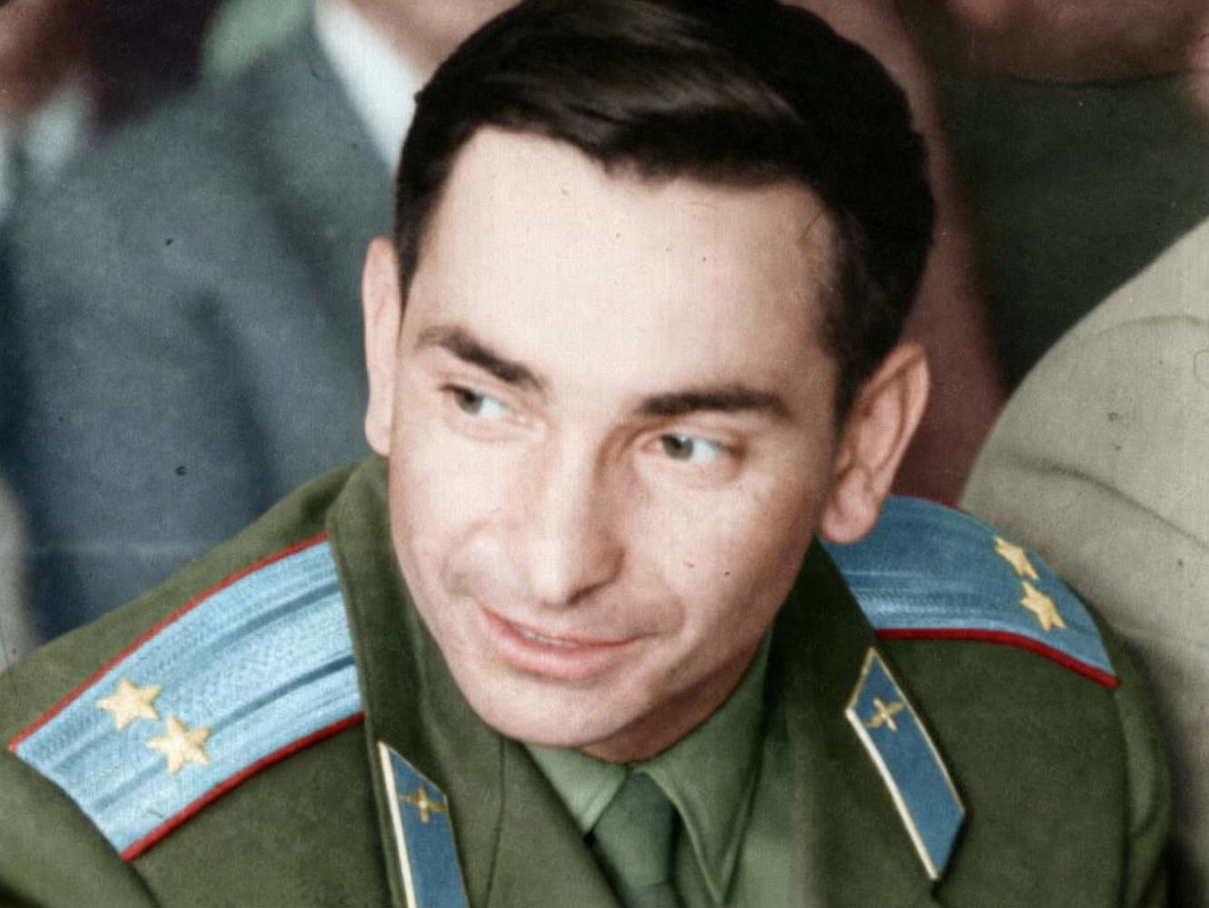 Космонавт Валерий&nbsp;Быковский на пресс-конференции. В его послужном списке три космических полета