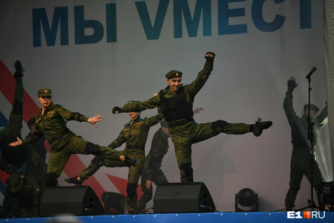 Добровольцам не придется служить на общих условиях | Источник: Артем Устюжанин / E1.RU