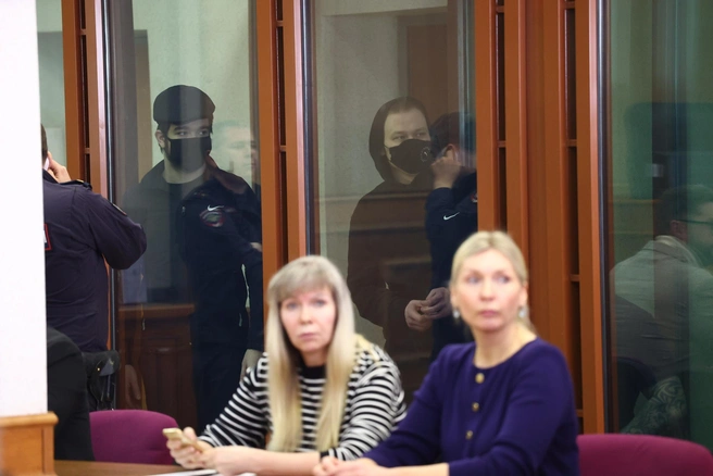 В Екатеринбурге вынесли приговор участникам расправы в букмекерской конторе Сысерти | Источник: Владислав Лоншаков / E1.RU