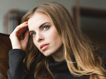 Почему красивые женщины чаще всего одиноки: 6 причин, о которых вы не задумывались