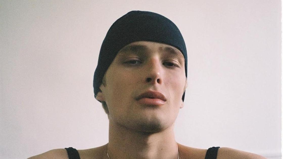 От балетного станка до круиза Chanel: как Кирилл Соколовский променял Большой театр на Париж