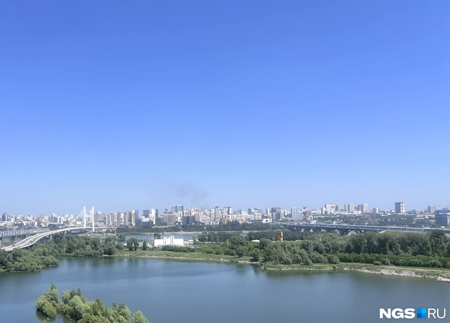 От запаха, рассказали в ВИС, местным жителям придется страдать еще 4 месяца. Но он, хоть и неприятный, все же соответствует всем требованиям безопасности | Источник: Анна Скок / NGS.ru