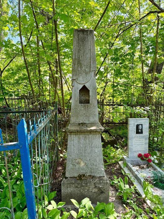 Памятники здесь очень старые | Источник: архив Дарьи Вассерман